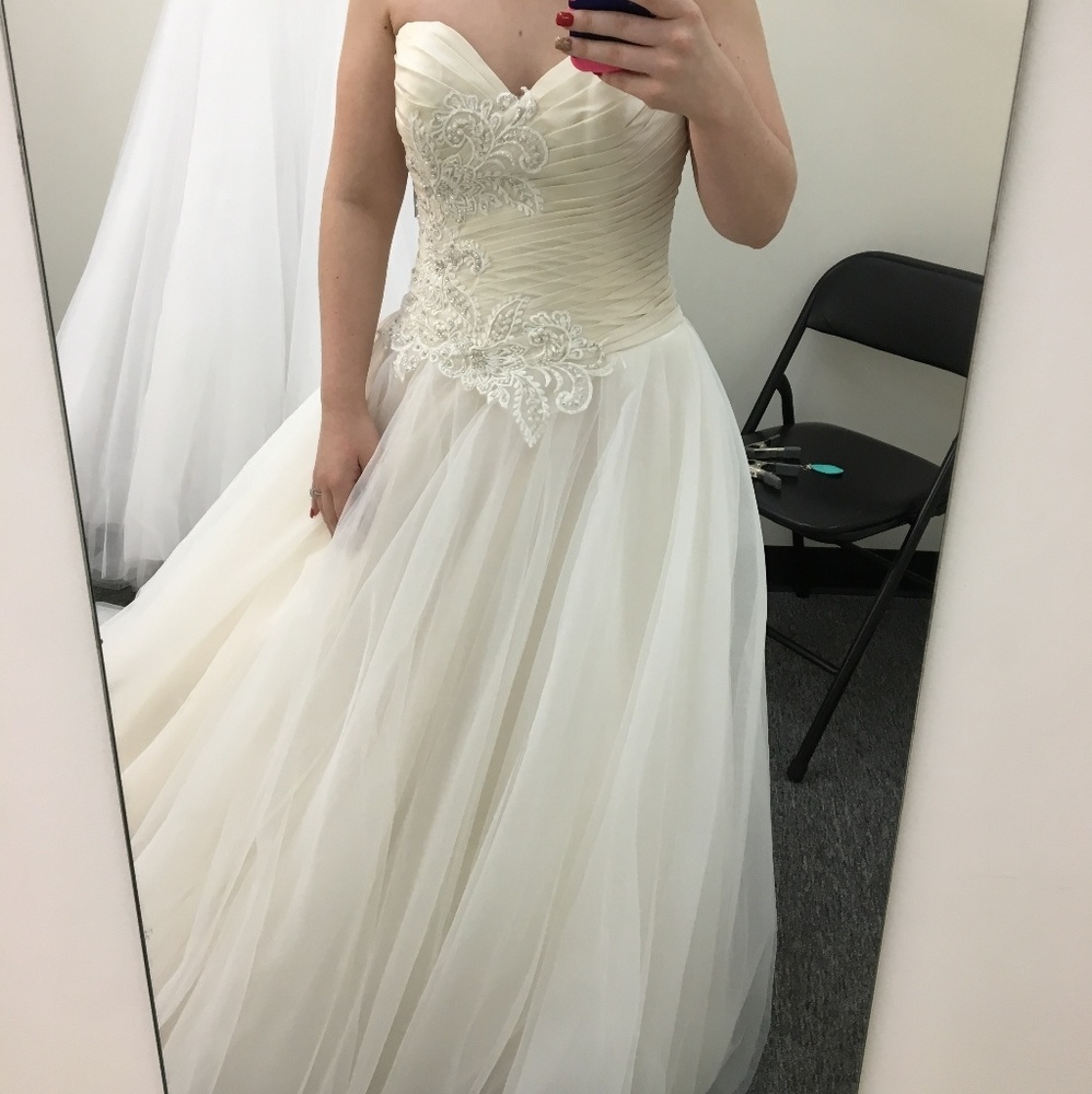 Wedding gown